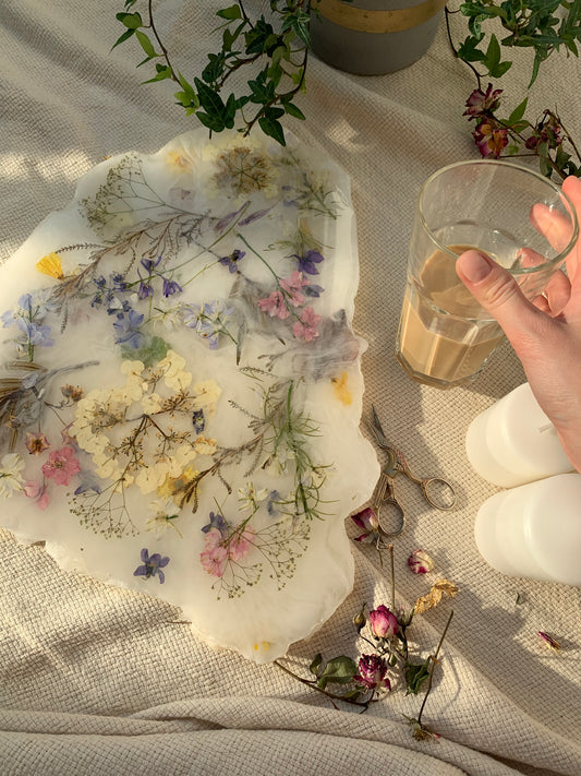 PRE-ORDER: Flowering Crystal. Beige