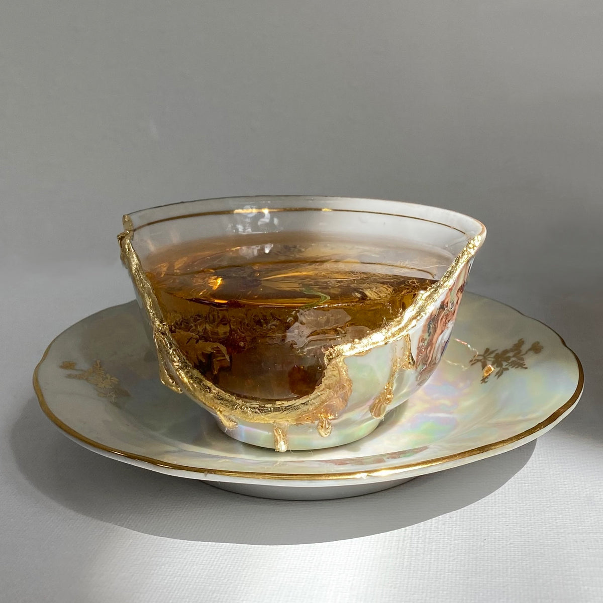Vintage Cup “Broken History” Collection